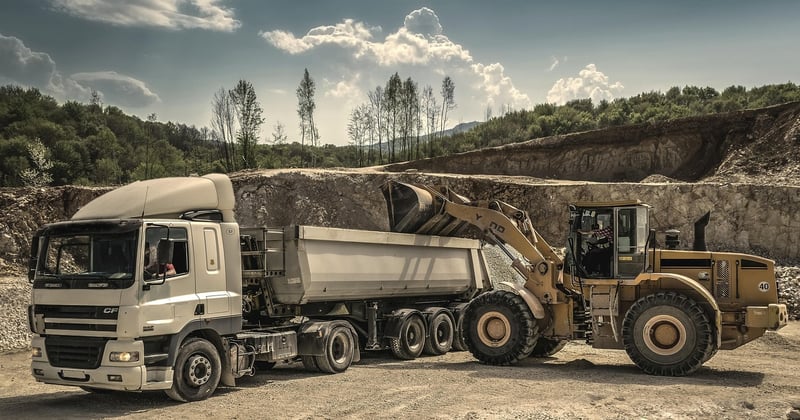 Bâche camion : comment choisir la protection idéale pour votre véhicule