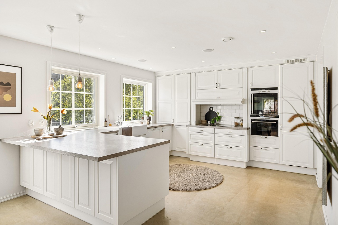 quel revêtement choisir pour le sol de votre cuisine en 2025 ? découvrez notre gamme de revêtements de sol pour cuisine alliant style, durabilité et facilité d'entretien. trouvez le sol parfait pour transformer votre cuisine.